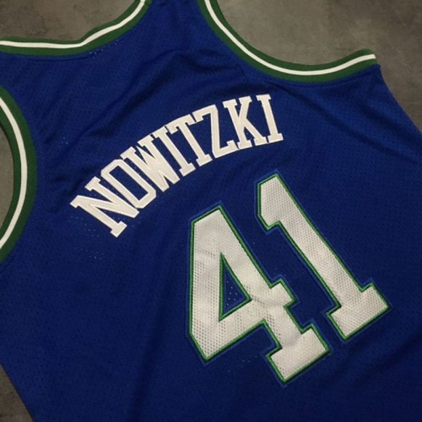 Men's Dallas Mavericks Dirk Nowitzki #41 Throwback Mitchell & Ness Blue 1998-99 Hardwood Classics Jersey